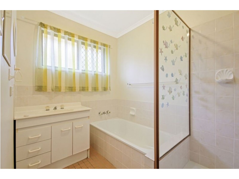 43 Sheaves Road, Kallangur QLD 4503