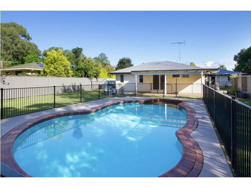 18 Michelle Street, Bellmere QLD 4510