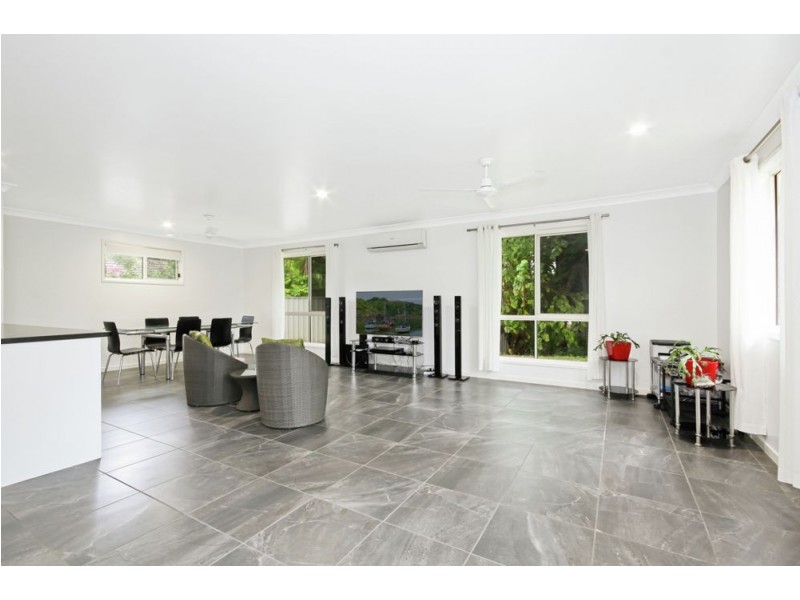 18 Michelle Street, Bellmere QLD 4510