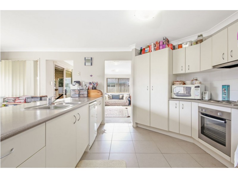 10 Henley Court, Bellmere QLD 4510