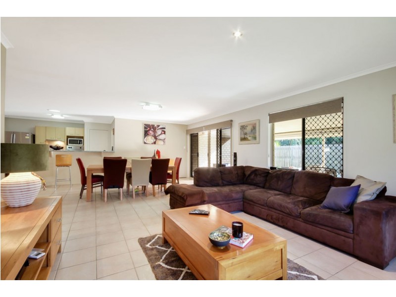 6 Coachwood Place, Narangba QLD 4504