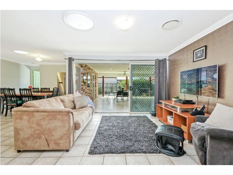 21 Cairns Crescent, Deception Bay QLD 4508