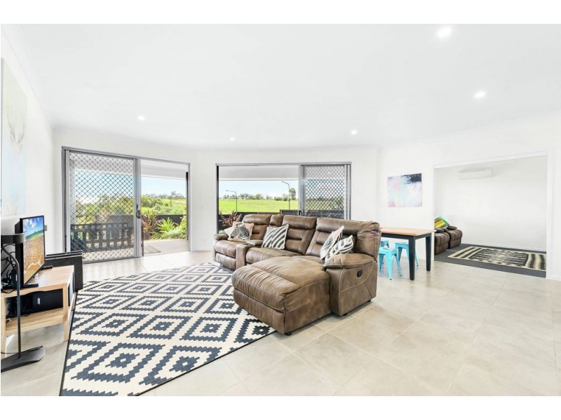 1 Monarch Avenue, Narangba QLD 4504