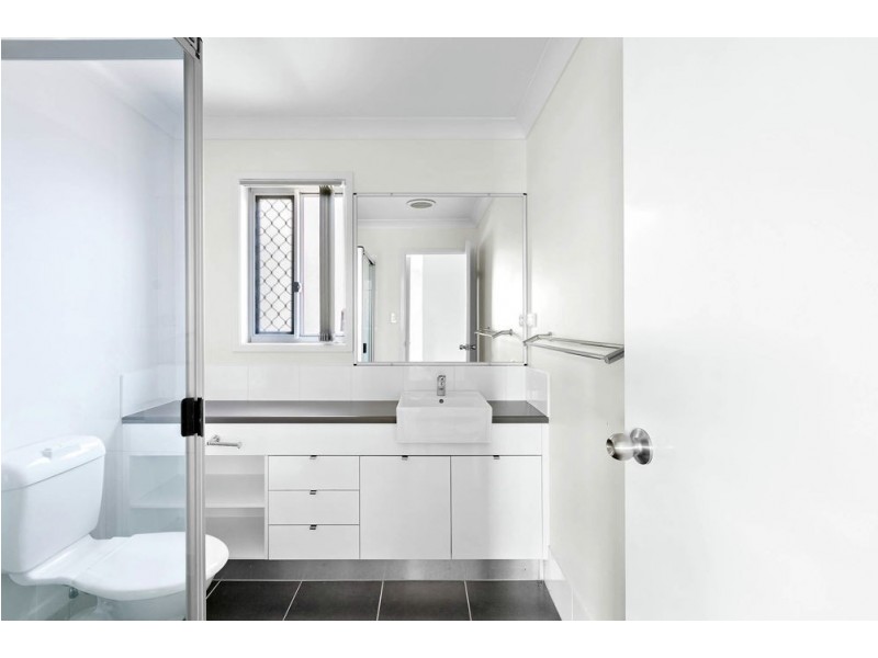 18 Central Green Drive, Narangba QLD 4504