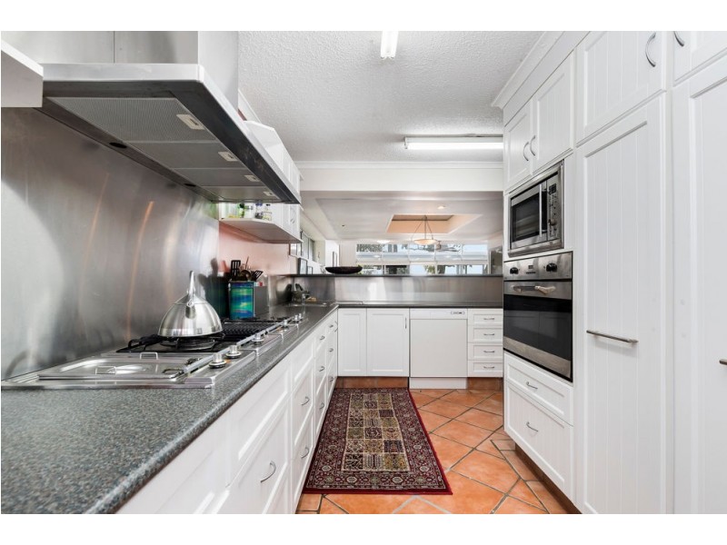 27B/10 Spinnaker Drive, Sandstone Point QLD 4511