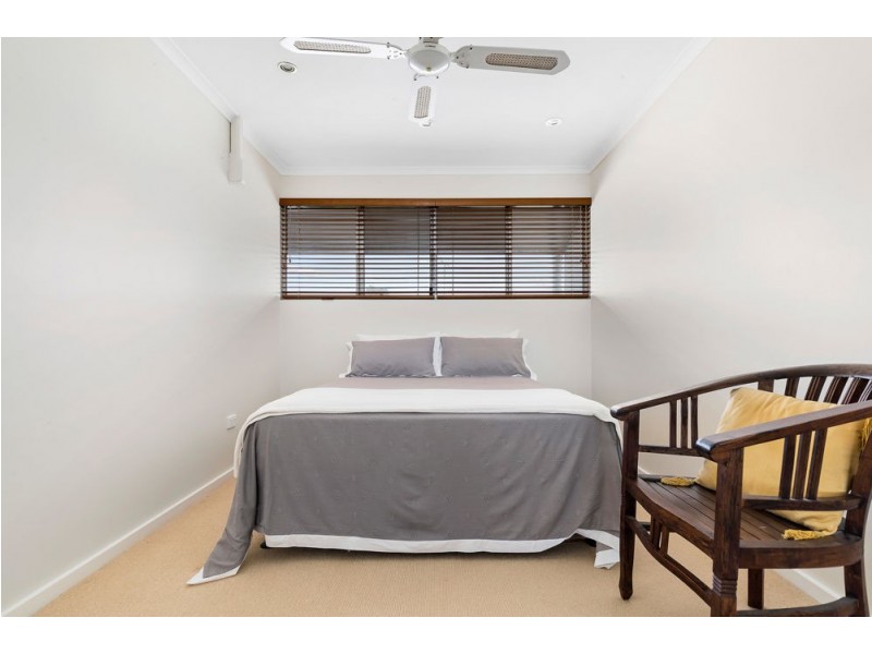 27B/10 Spinnaker Drive, Sandstone Point QLD 4511