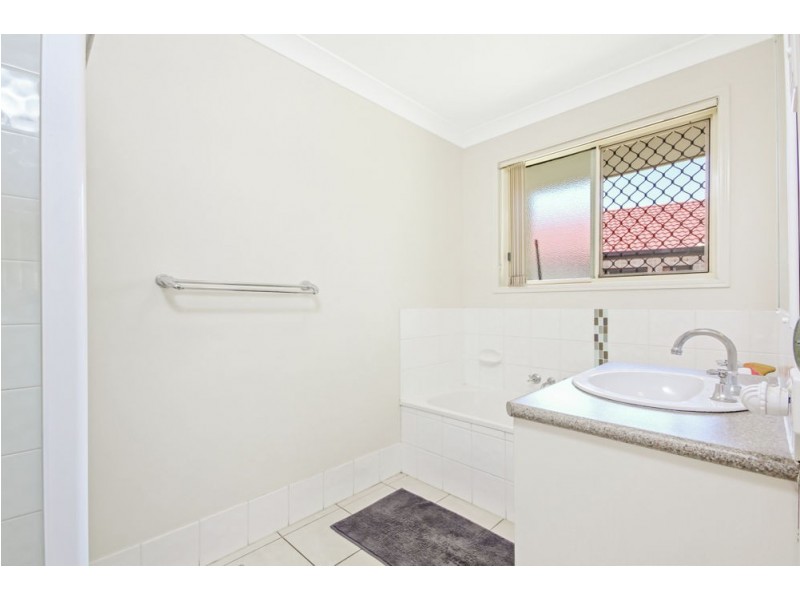 11 Gallipoli Court, Caboolture South QLD 4510