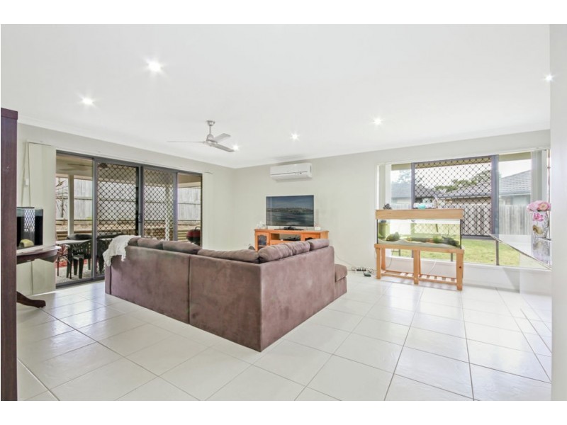 13 Thistle Street, Upper Caboolture QLD 4510