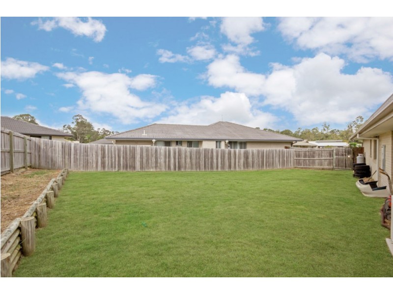 13 Thistle Street, Upper Caboolture QLD 4510