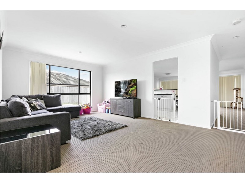 18 Parkview Street, Morayfield QLD 4506