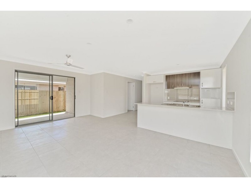 28 Whitehaven Street, Burpengary QLD 4505