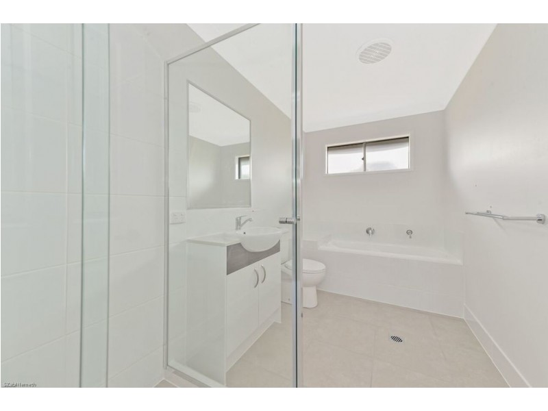 28 Whitehaven Street, Burpengary QLD 4505