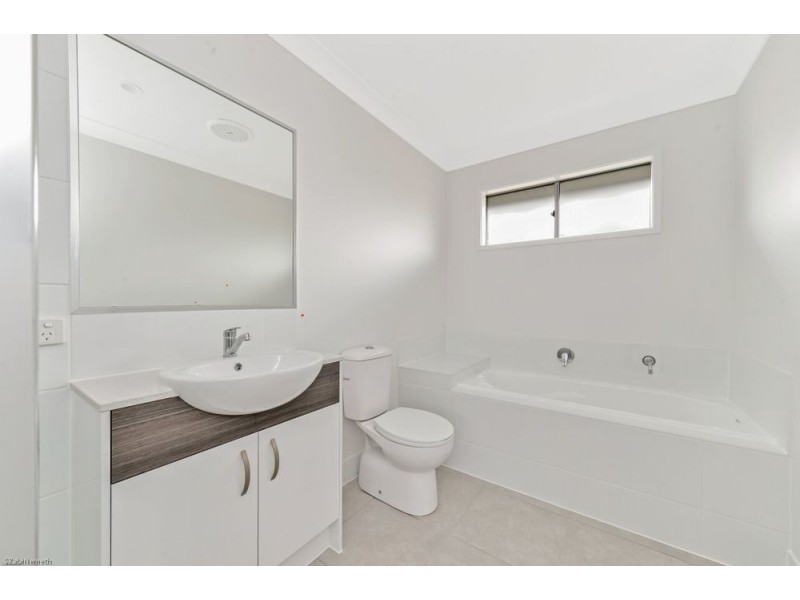 28 Whitehaven Street, Burpengary QLD 4505