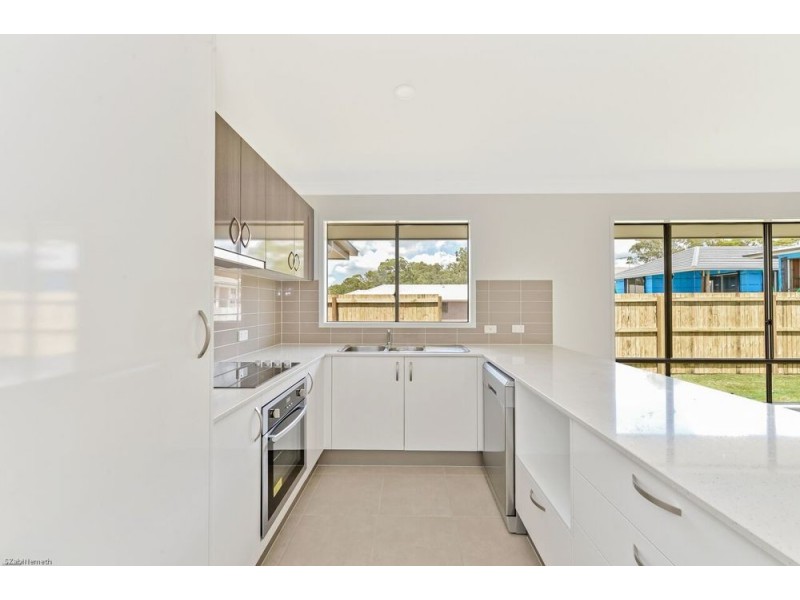 40 Whitehaven Street, Burpengary QLD 4505