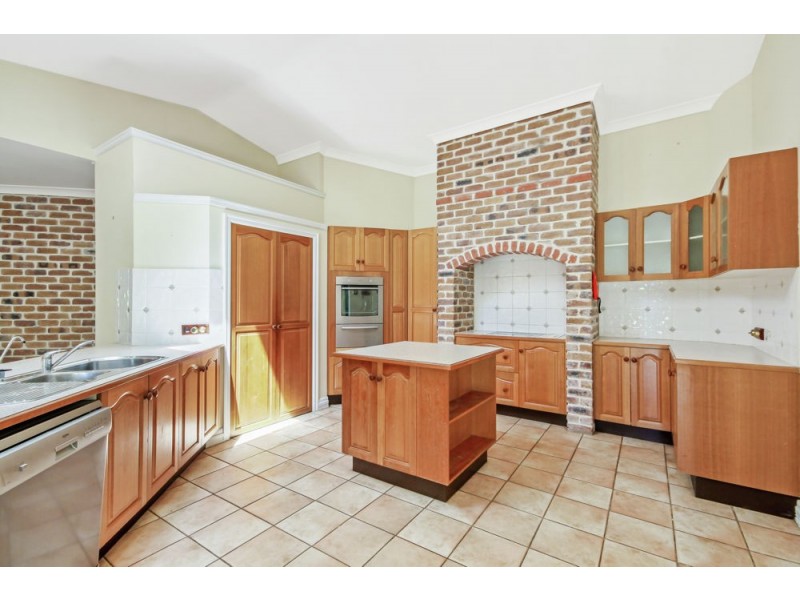 12 Oakey Fields Court, Burpengary QLD 4505