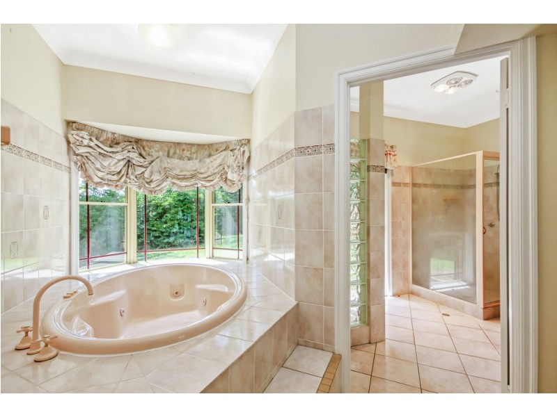 12 Oakey Fields Court, Burpengary QLD 4505