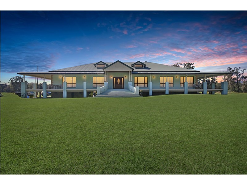 380 Beachmere Road, Beachmere QLD 4510
