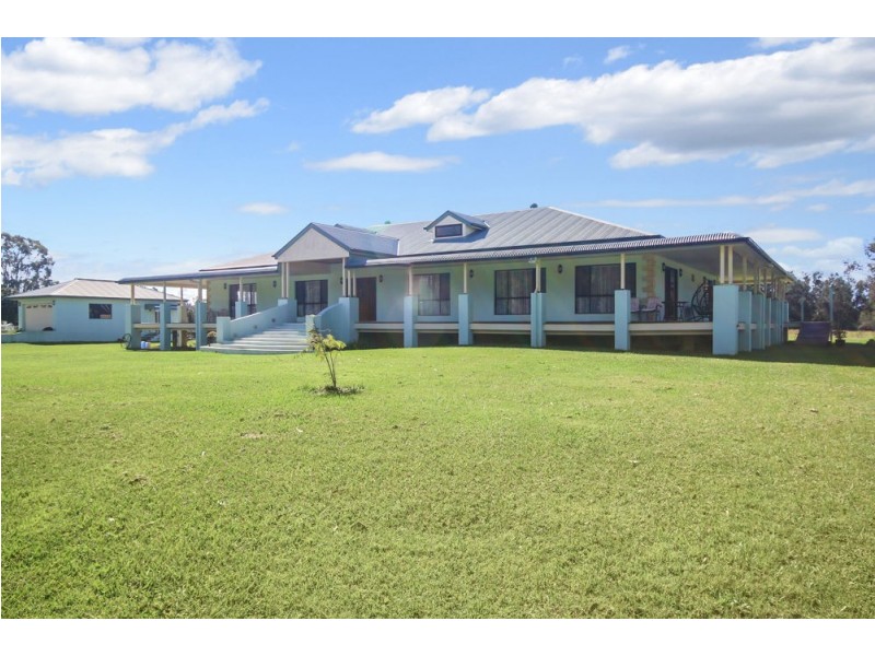 380 Beachmere Road, Beachmere QLD 4510