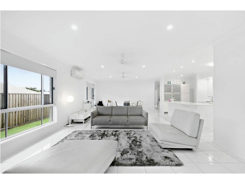 86 Grace Crescent, Narangba QLD 4504