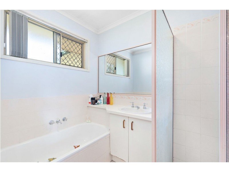 6 Hermans Court, Deception Bay QLD 4508