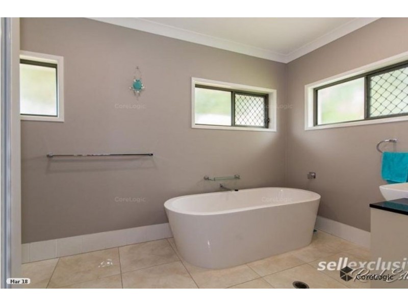 16 The Landing, Banksia Beach QLD 4507