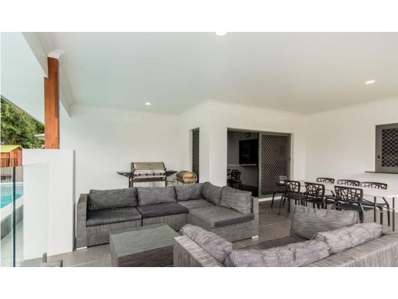 16 The Landing, Banksia Beach QLD 4507