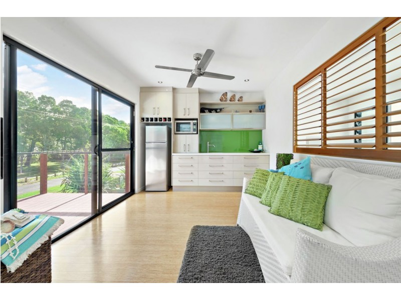54 White Patch Esplanade, White Patch QLD 4507