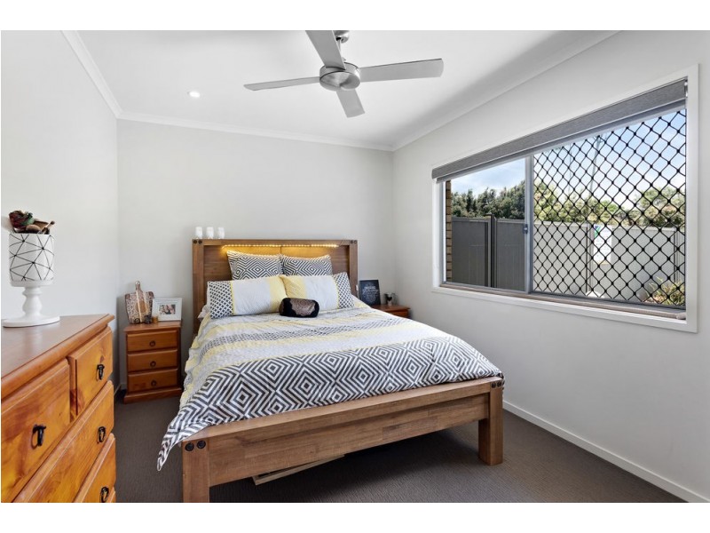 13-15 Ferraro Court, Ningi QLD 4511