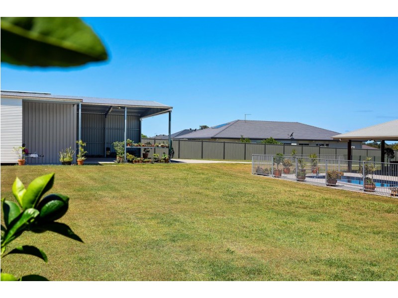 13-15 Ferraro Court, Ningi QLD 4511