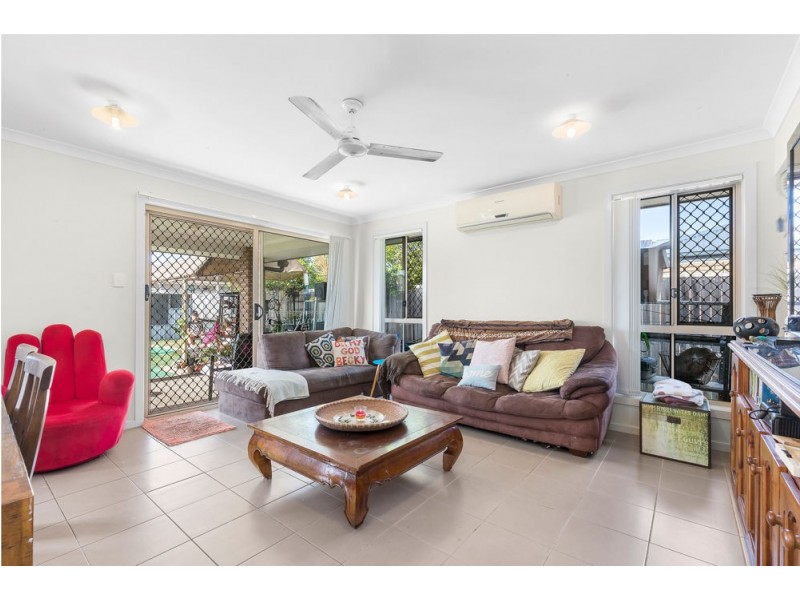 81 Sandstone Boulevard, Ningi QLD 4511