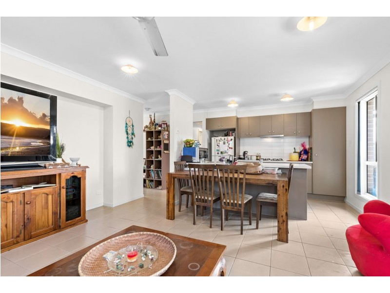 81 Sandstone Boulevard, Ningi QLD 4511