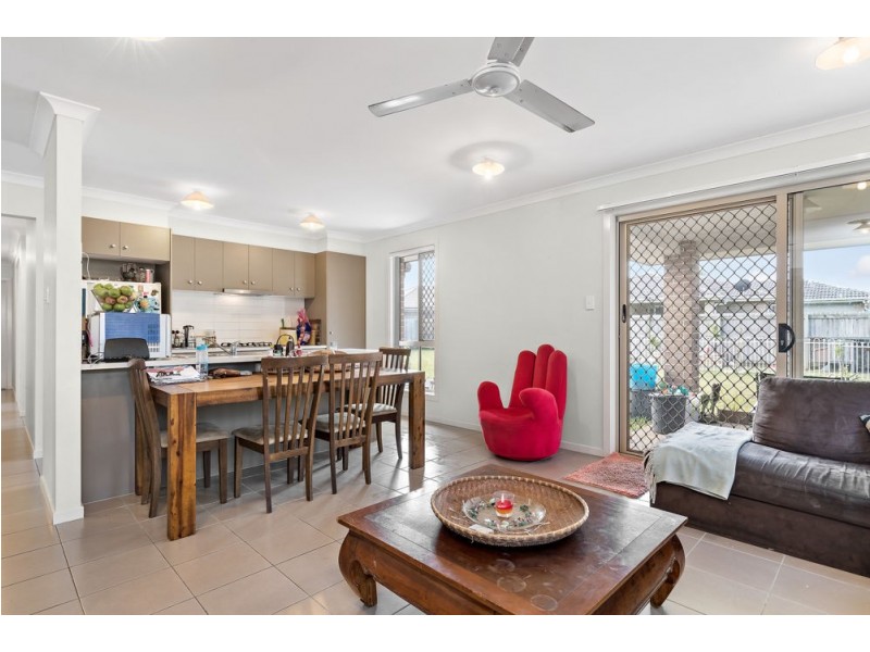 81 Sandstone Boulevard, Ningi QLD 4511