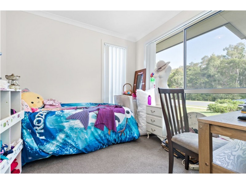 81 Sandstone Boulevard, Ningi QLD 4511