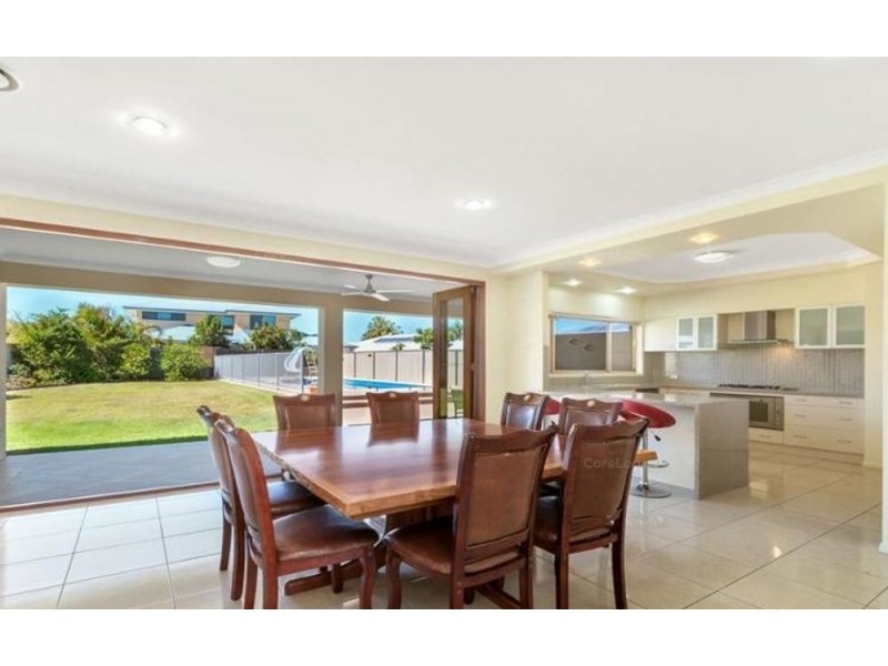 39 Raptor Parade, Banksia Beach QLD 4507