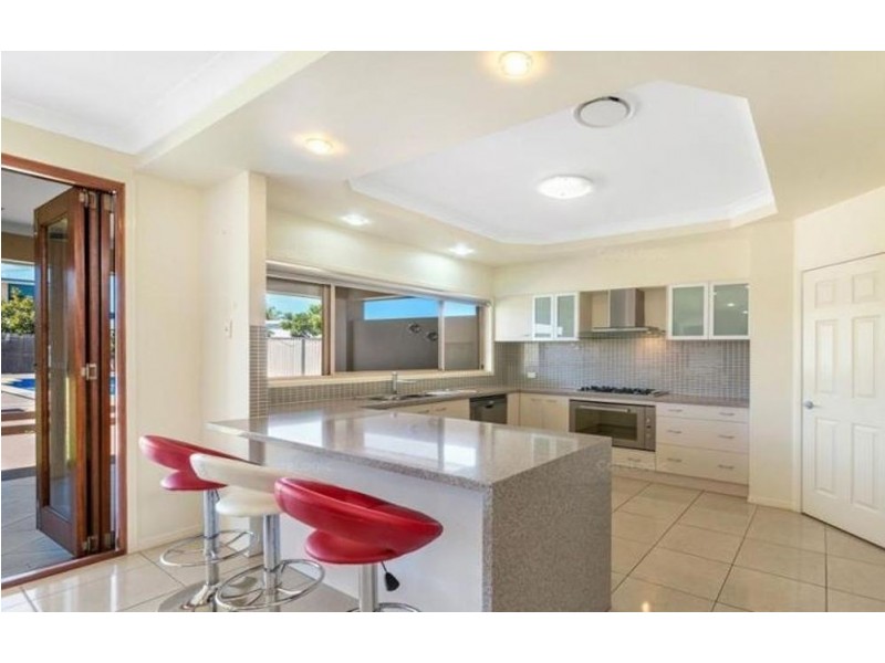 39 Raptor Parade, Banksia Beach QLD 4507