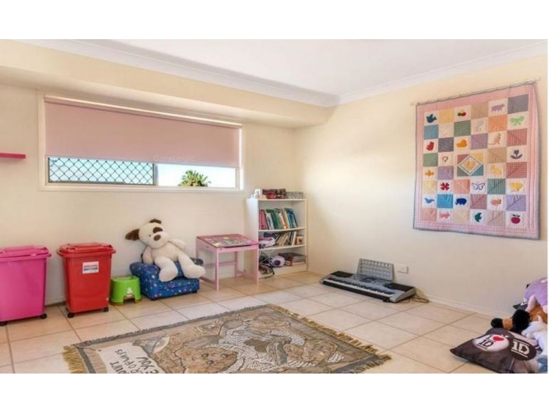 39 Raptor Parade, Banksia Beach QLD 4507