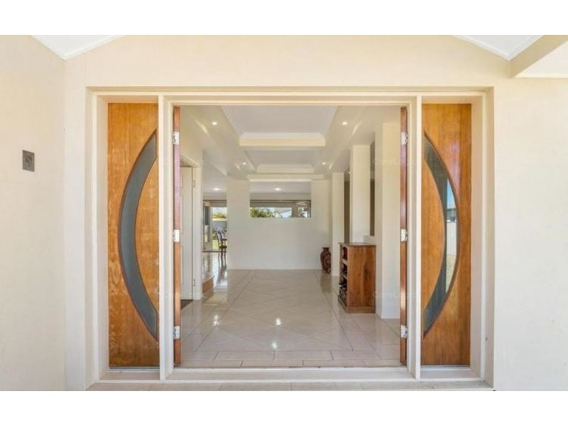 39 Raptor Parade, Banksia Beach QLD 4507