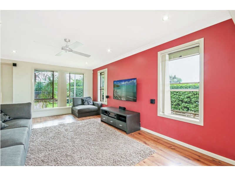 8 Matterhorn Drive, Narangba QLD 4504