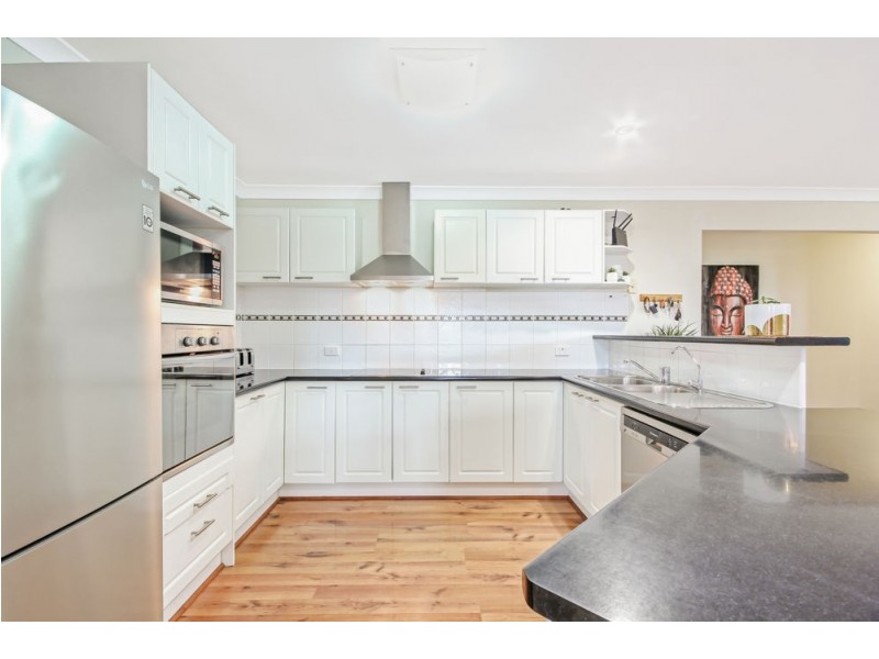 8 Matterhorn Drive, Narangba QLD 4504