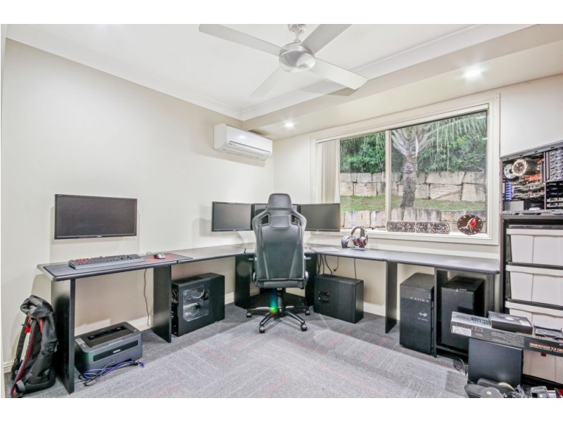 8 Matterhorn Drive, Narangba QLD 4504