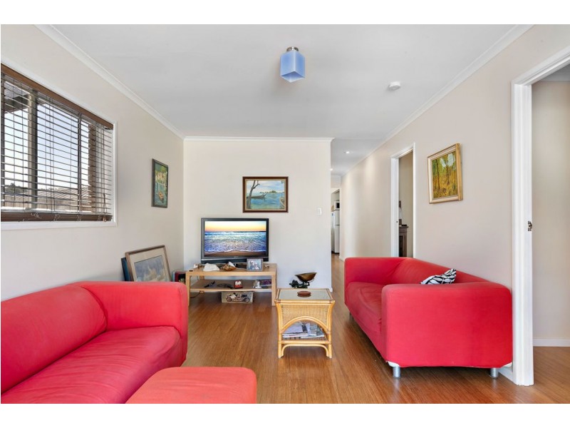14 James Road, Beachmere QLD 4510