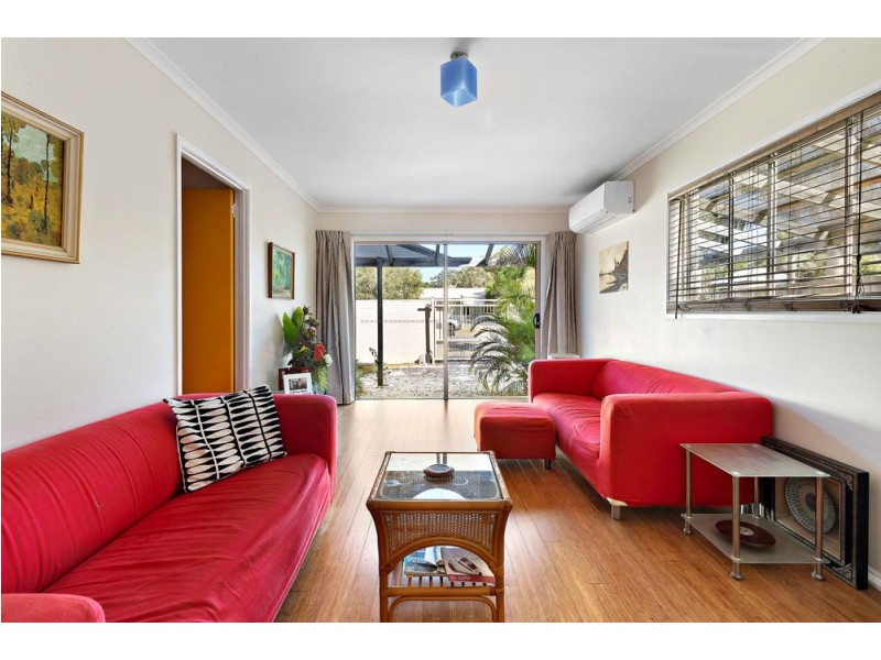 14 James Road, Beachmere QLD 4510