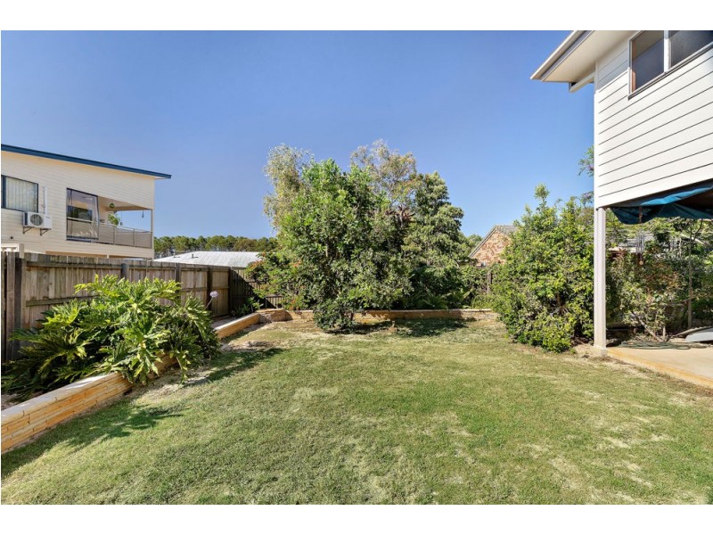 14 James Road, Beachmere QLD 4510