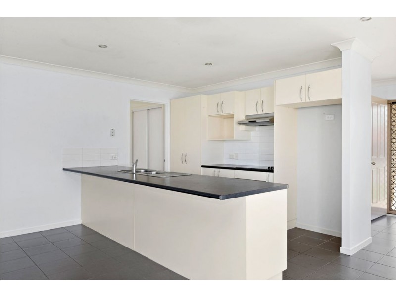 4 Barron Street, Morayfield QLD 4506