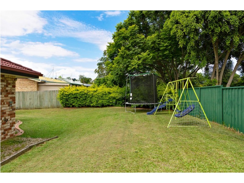 17 Chelsea Promenade, Caboolture South QLD 4510