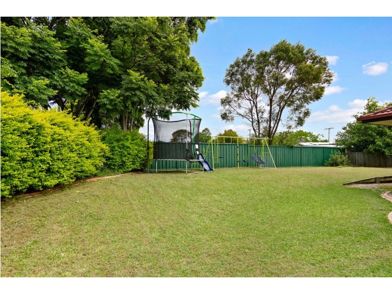 17 Chelsea Promenade, Caboolture South QLD 4510