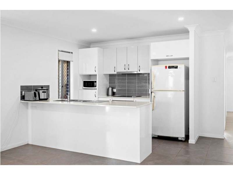 32 Sunseeker Street, Burpengary QLD 4505