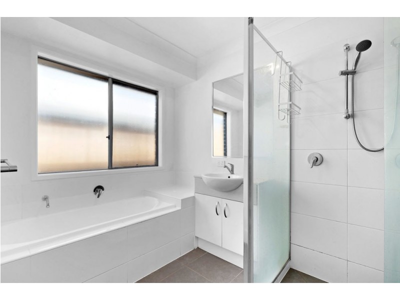 32 Sunseeker Street, Burpengary QLD 4505