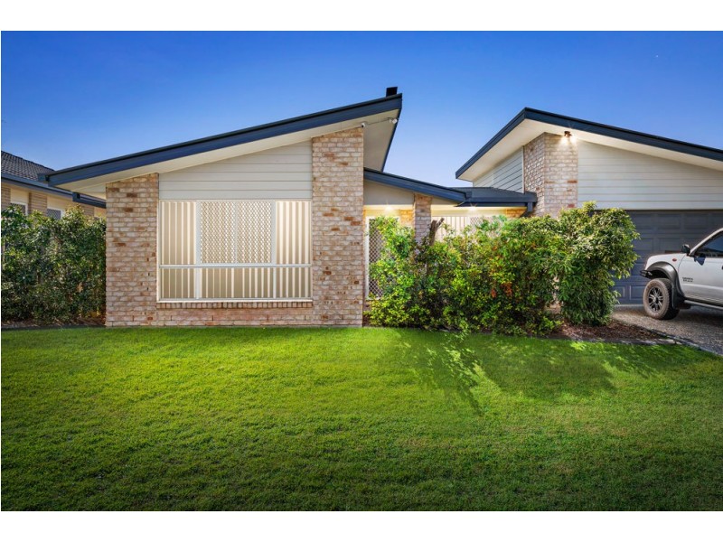 10 Bluejay Circuit, Morayfield QLD 4506