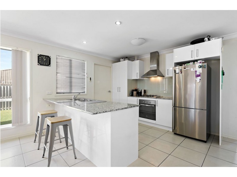 10 Bluejay Circuit, Morayfield QLD 4506